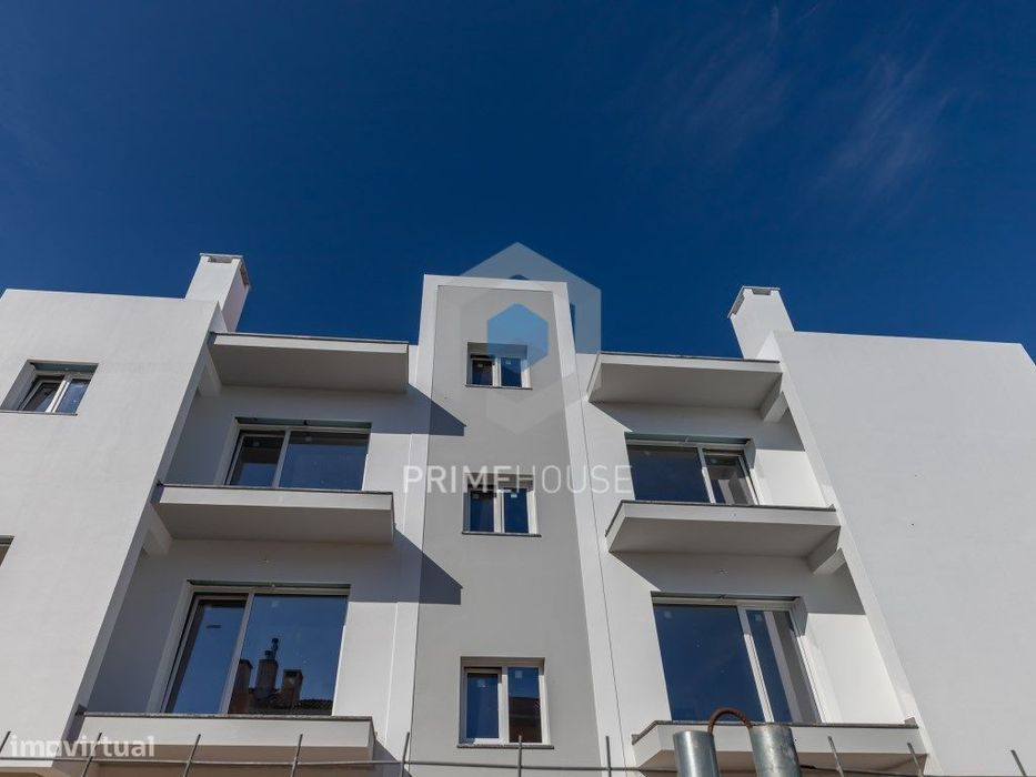 Apartamento T3 Novo com Varanda e Arrecadacao - 1Dto, Brejoeira