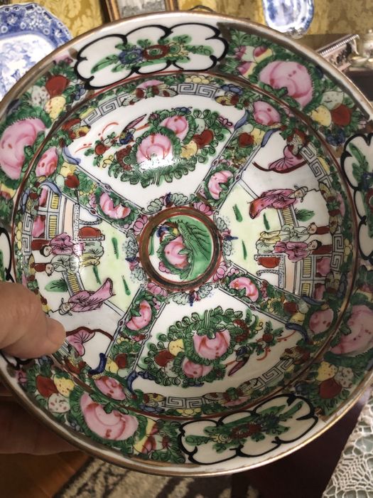 Taça oriental muito bonita