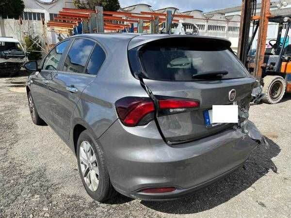 Salvado FIAT TIPO Hatchback (356_) | 2021 | 71.211 KM | 1.3 D