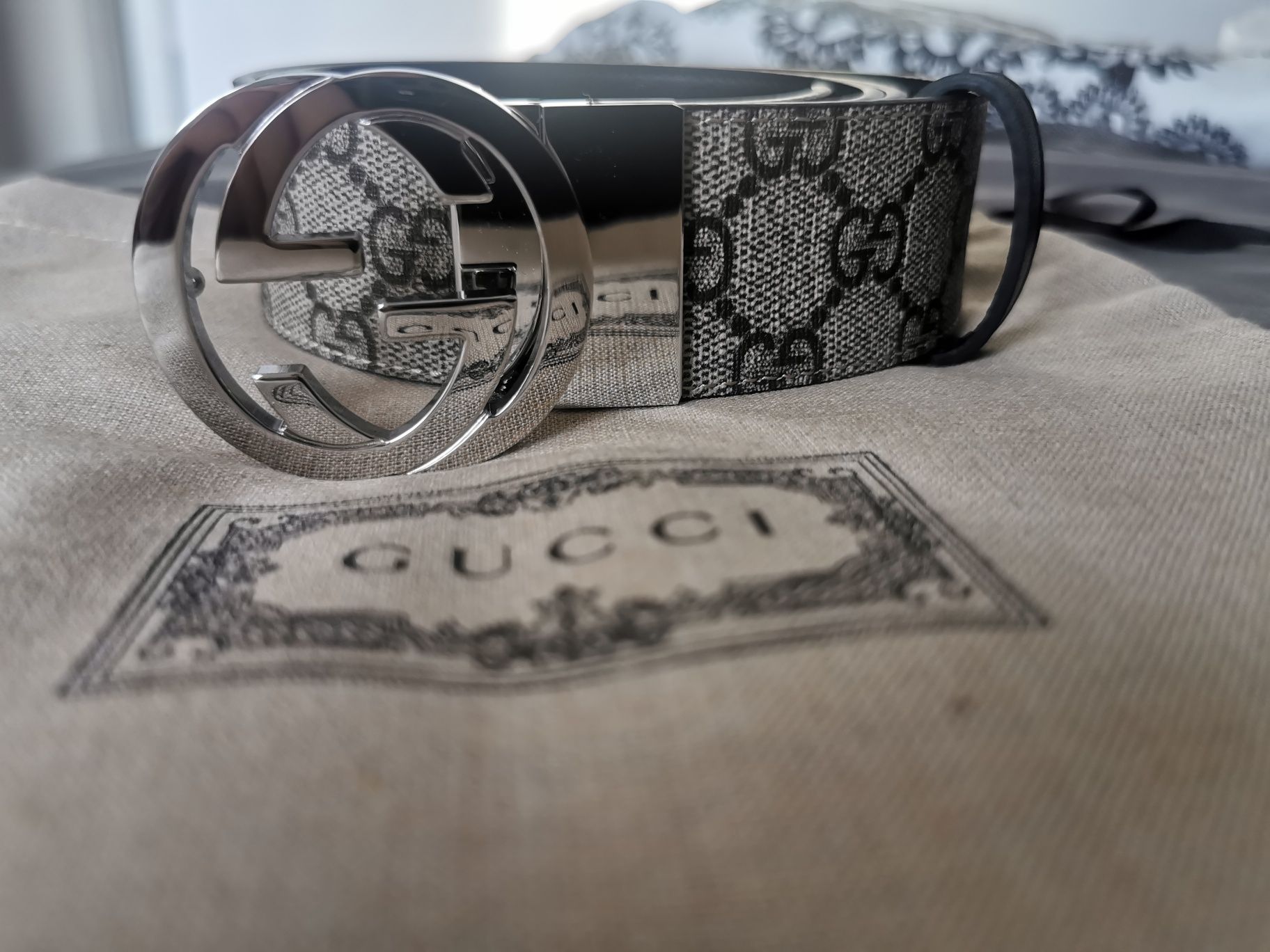 Pasek Gucci riversible Supreme GG belt leather
