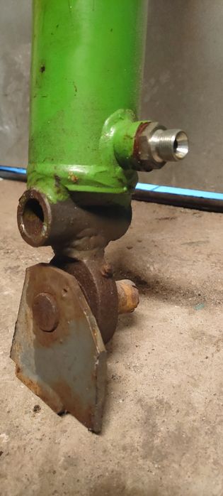 Siłownik hydrauliczny