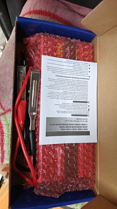 Автоперетворювач (інвертор) 12v-220v 12в-220в 2000W