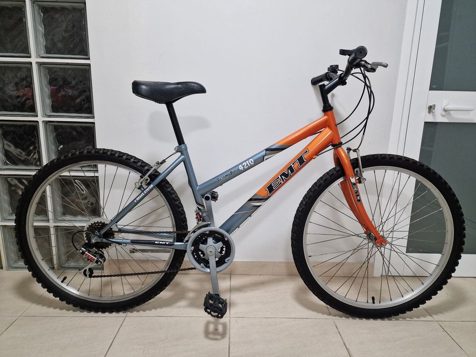 Bicicleta EMT Team Pro 4210 Roda 26