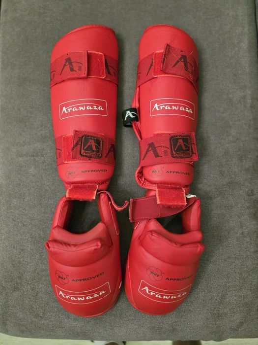 Продам  перчатки, фути та  голень карате