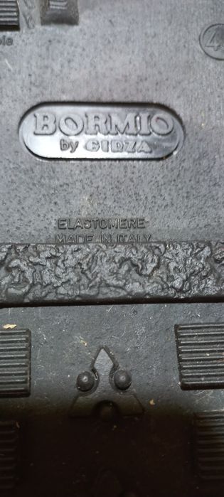 Продам чоловічі оригінальні натуральні зимові черевики нові