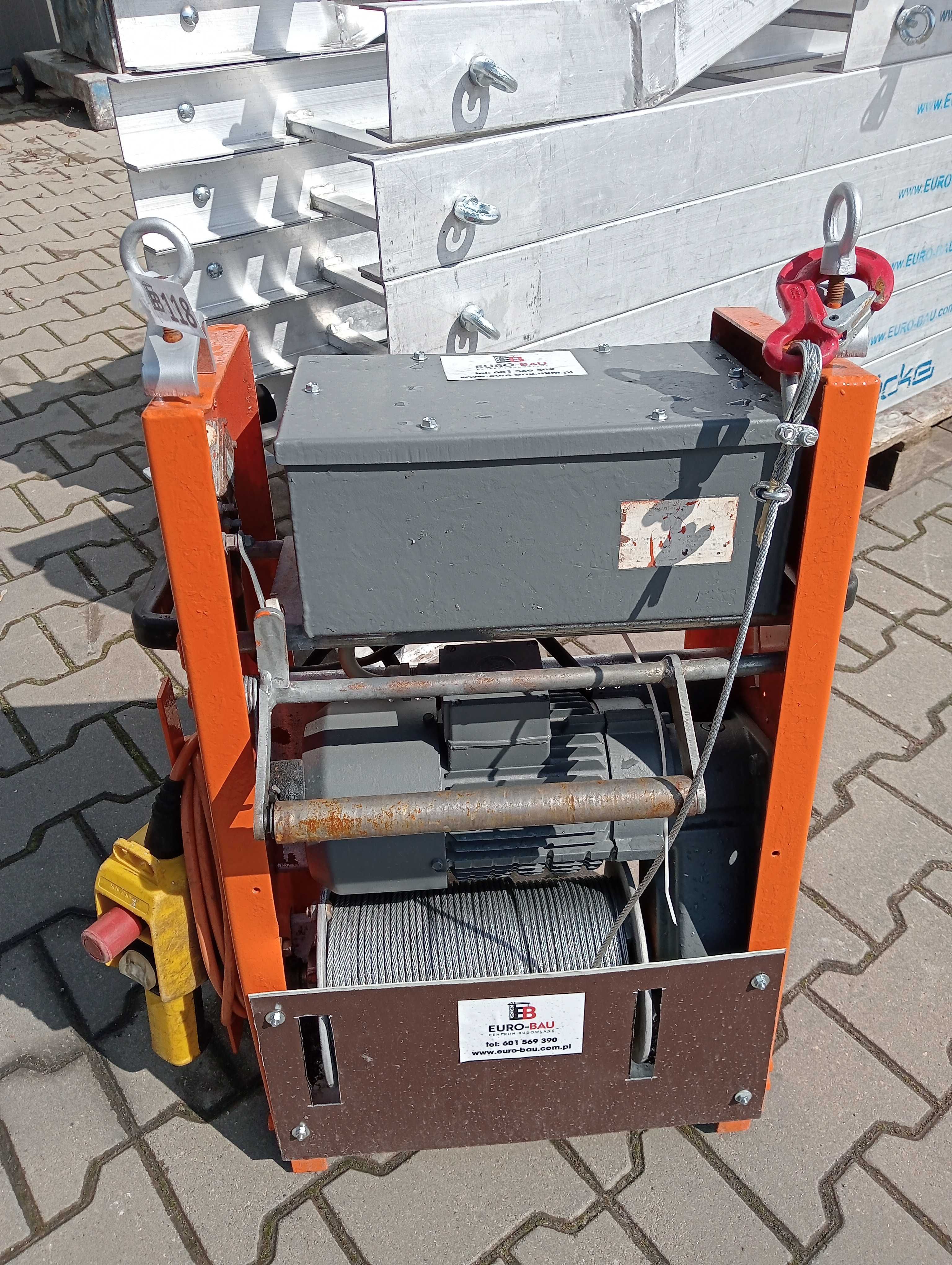 Winda drabina dekarska Bocker 12-22m wciągarka dachowa nr118 GEDA