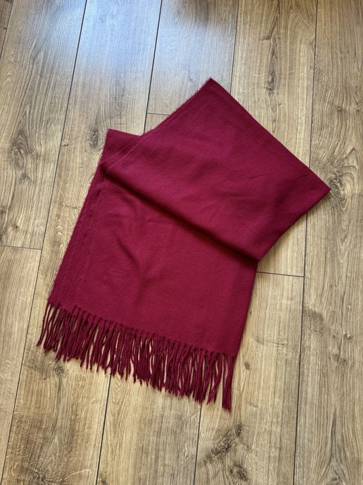 Стильний яскравий шарф