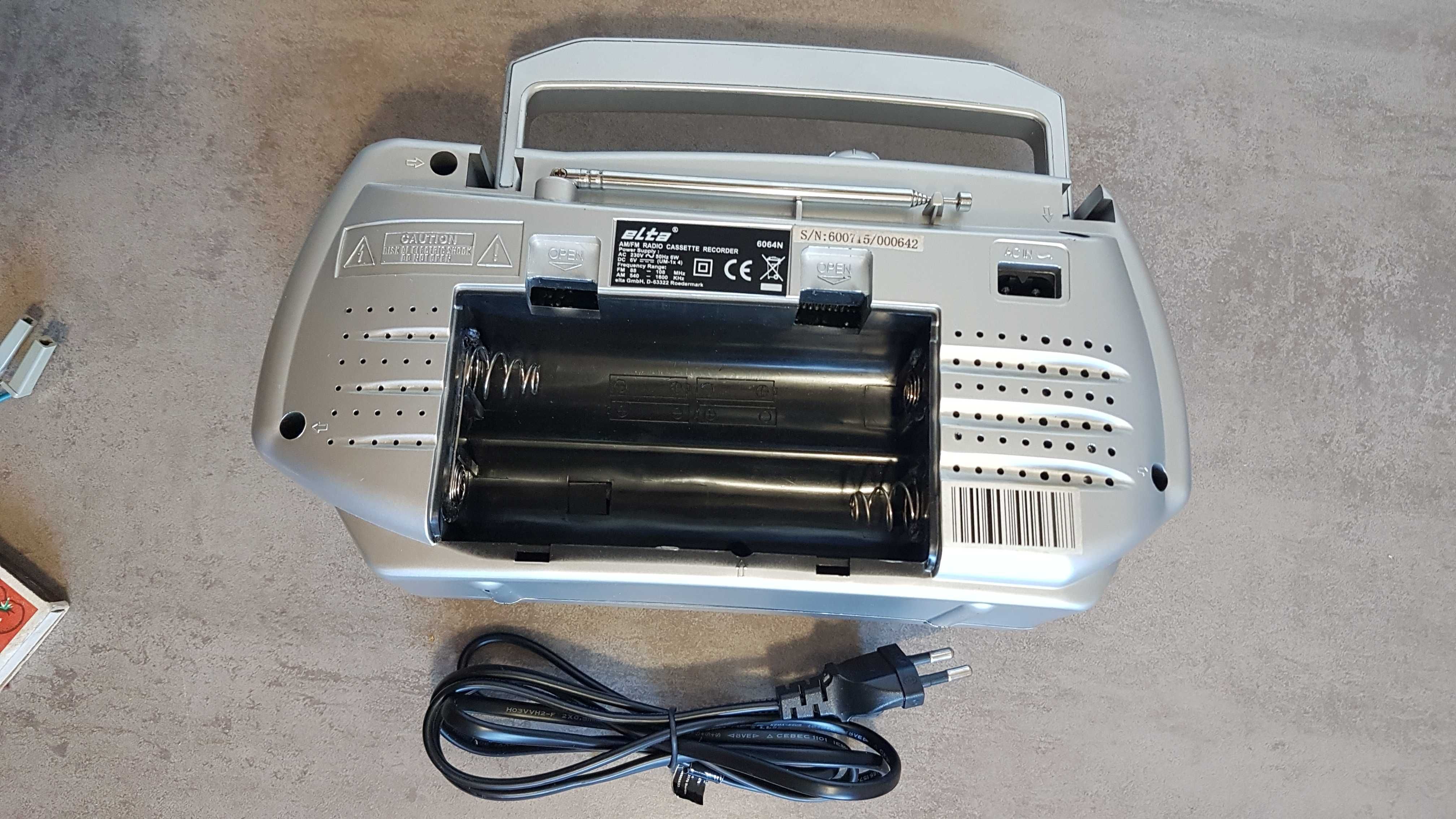 Magnetofon radiowy *ELTA*-6064N - jak nowy