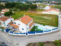 Moradia de Luxo T4, Rua da Romeirinha, Regueira de Pontes!