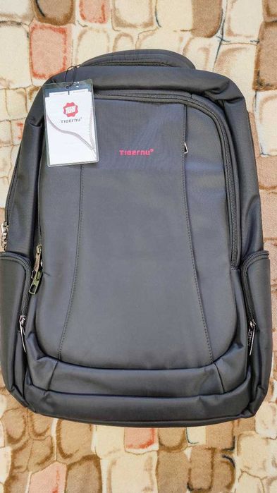 Новий рюкзак для ноутбука з USB Tigernu T-B3143
