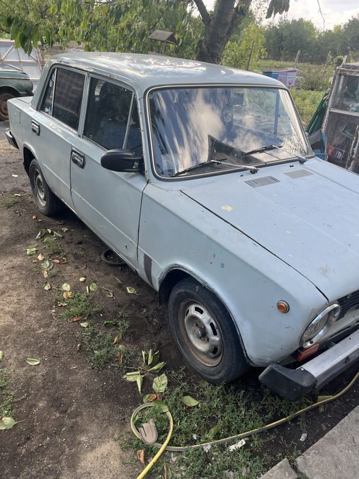 Продам Ваз 2101. С переоформлением .