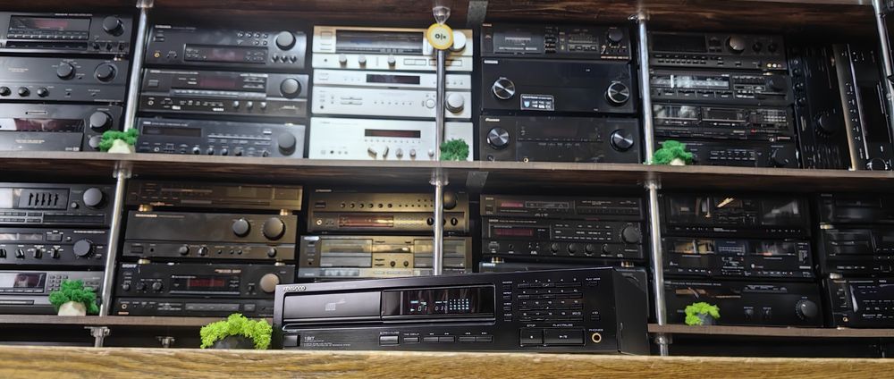 CD програвач Kenwood DP-1030