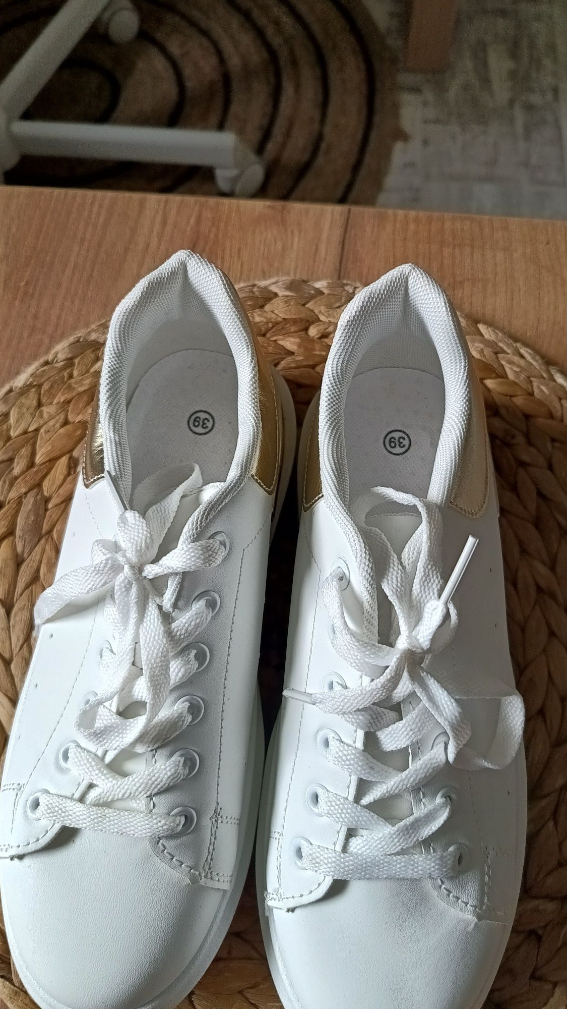 Sneakersy trampki adidasy białe złote nowe 39