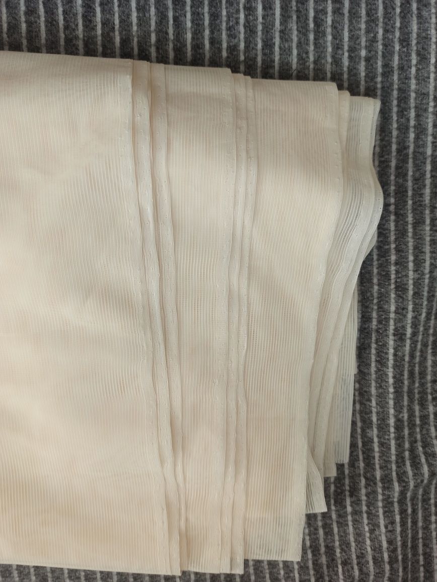 Materiał na firankę 4,5m x 1,5m