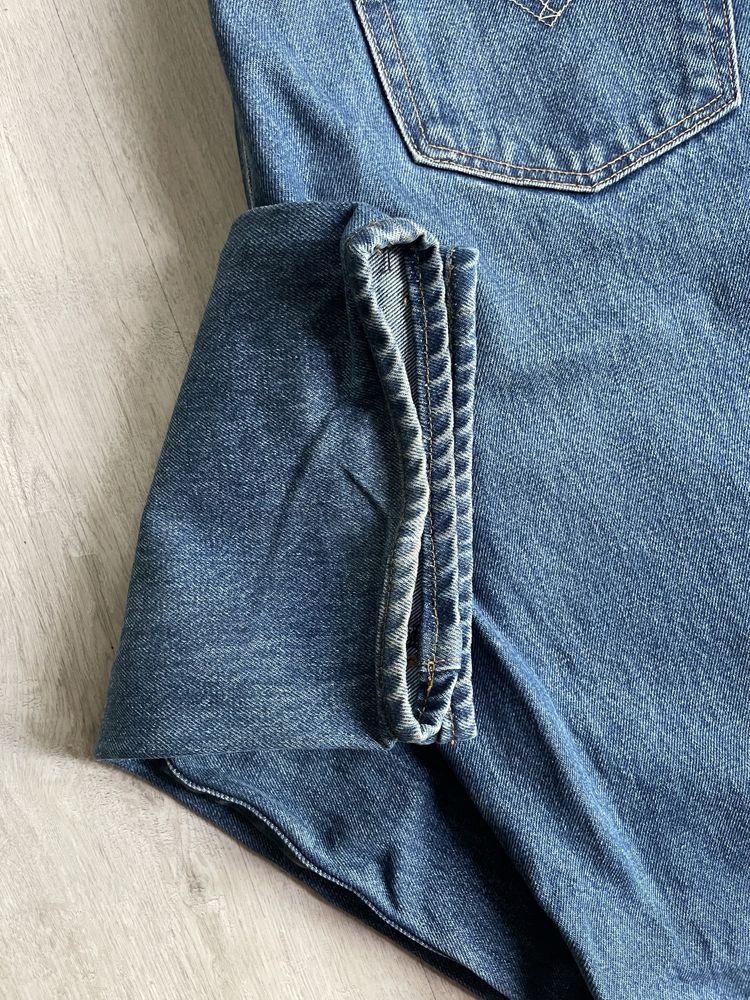 Джинсы Levis 751