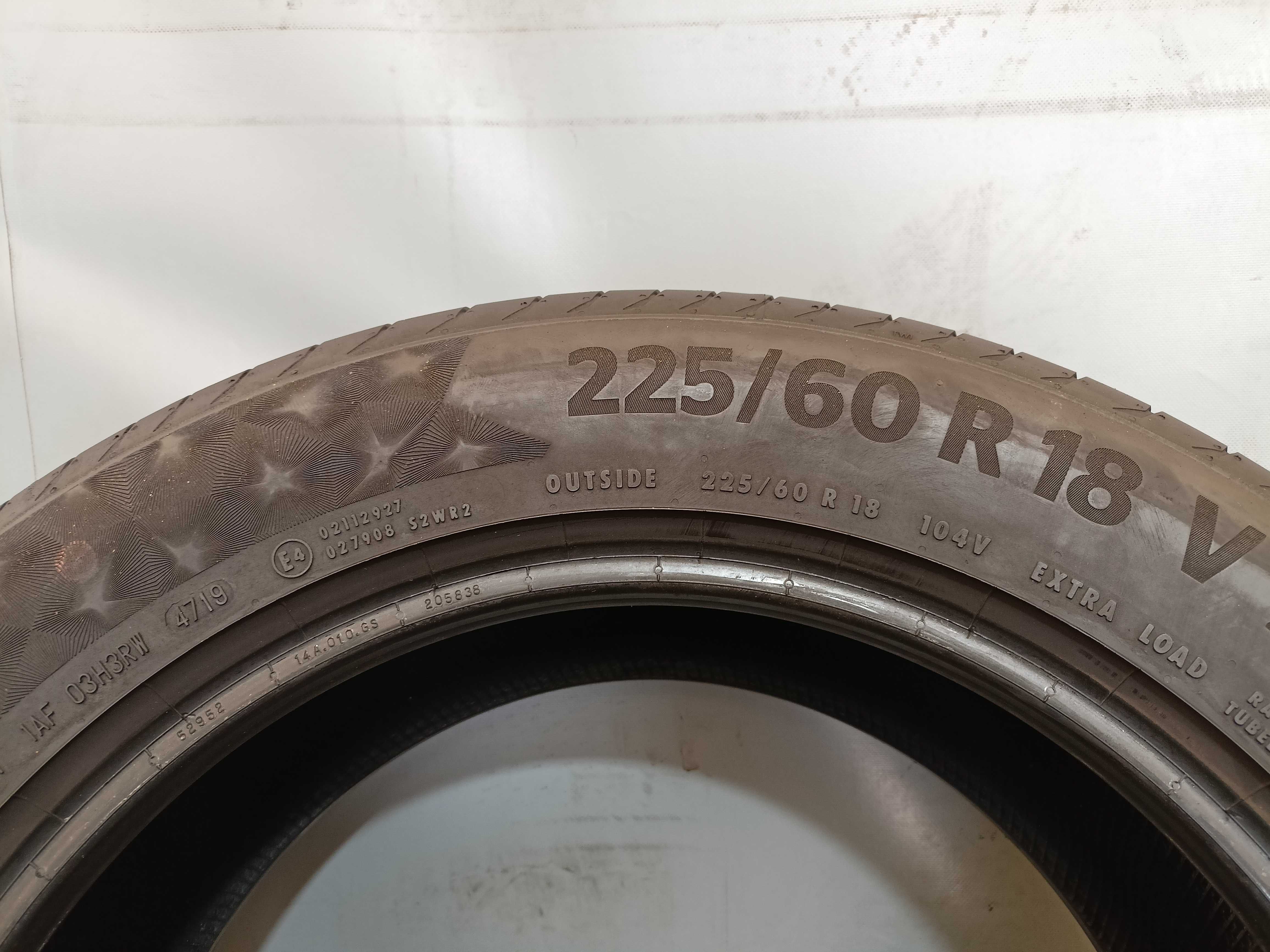 Continental PremiumContact 6 225/60/18 104V 19r. 2x5,8mm(3432)