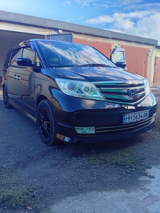 Продам Honda Elysion