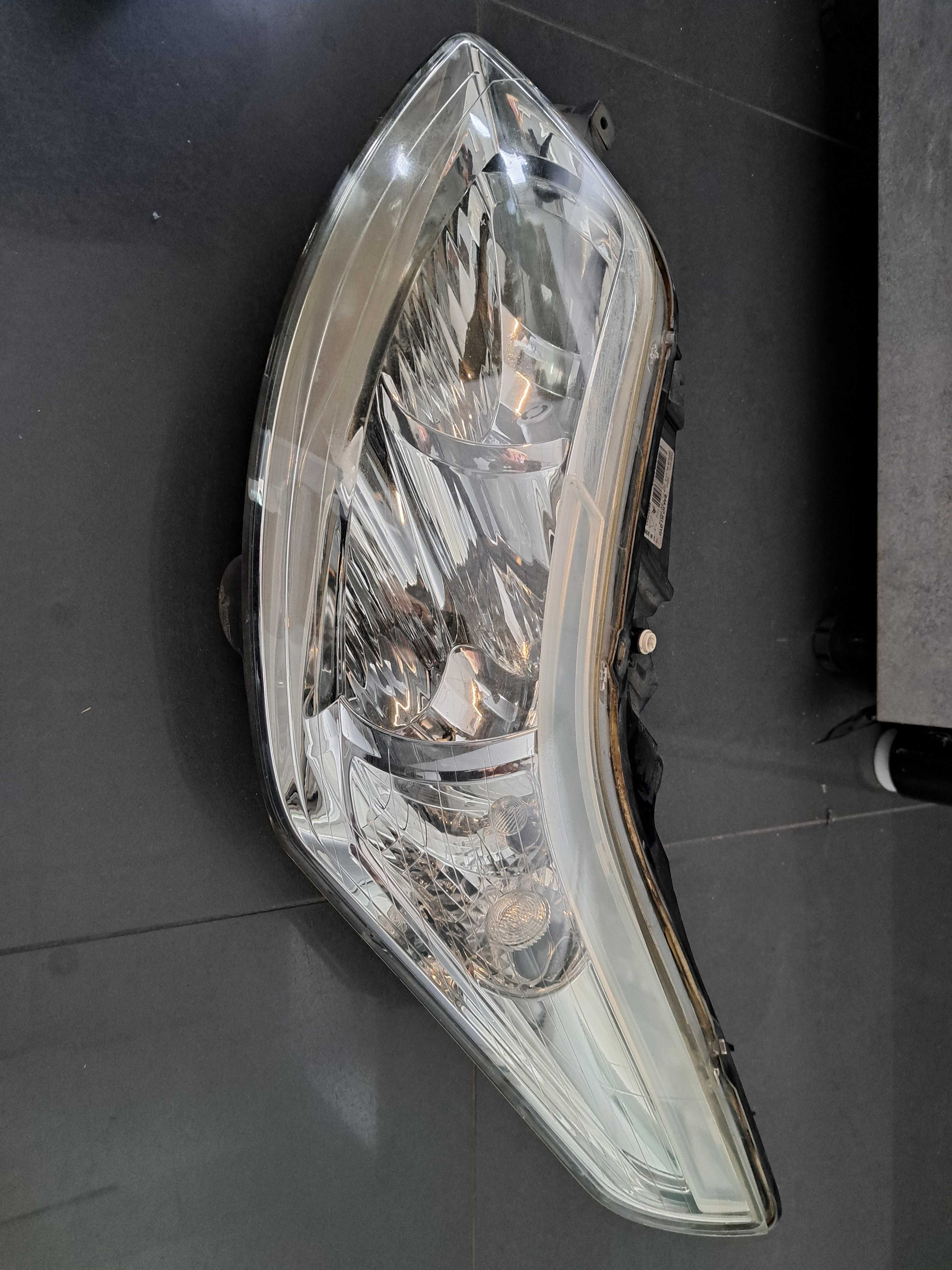 Lampa przód lewa Citroen C4 I Lift 08-10