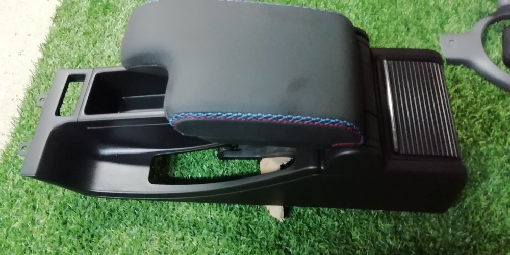 Volantes, Consola central apoio braço bmw e46 material personalizado