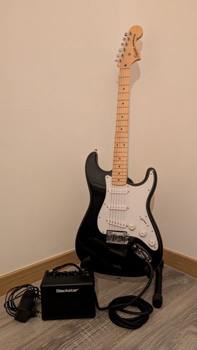 Guitarra Squier Strat Affinity