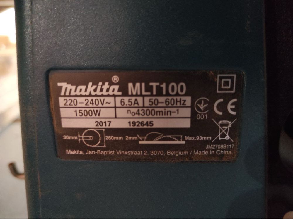 Циркулярная пила Makita MLT100