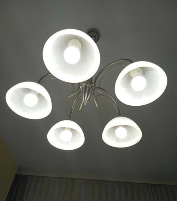 Lampa pokojowa chrom