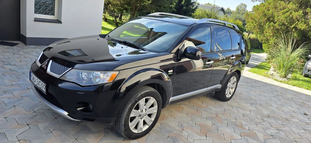 Mitsubishi Outlander Mitsubishi Outlander  2.2 4x4  napęd pierwszy właściciel full opcja