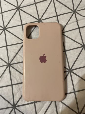 Силиконовый чехол Iphone 11 розовый