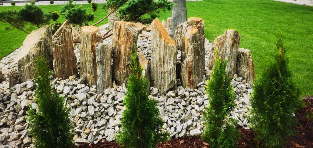 Szpilki gnejsowe ozdobne 20-120 cm głazy z kory pasiaste TONA dostawa