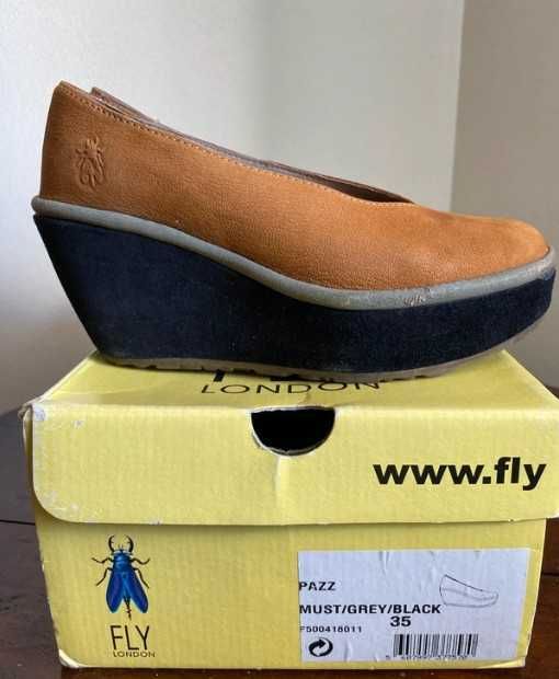 Sapato Fly London 35