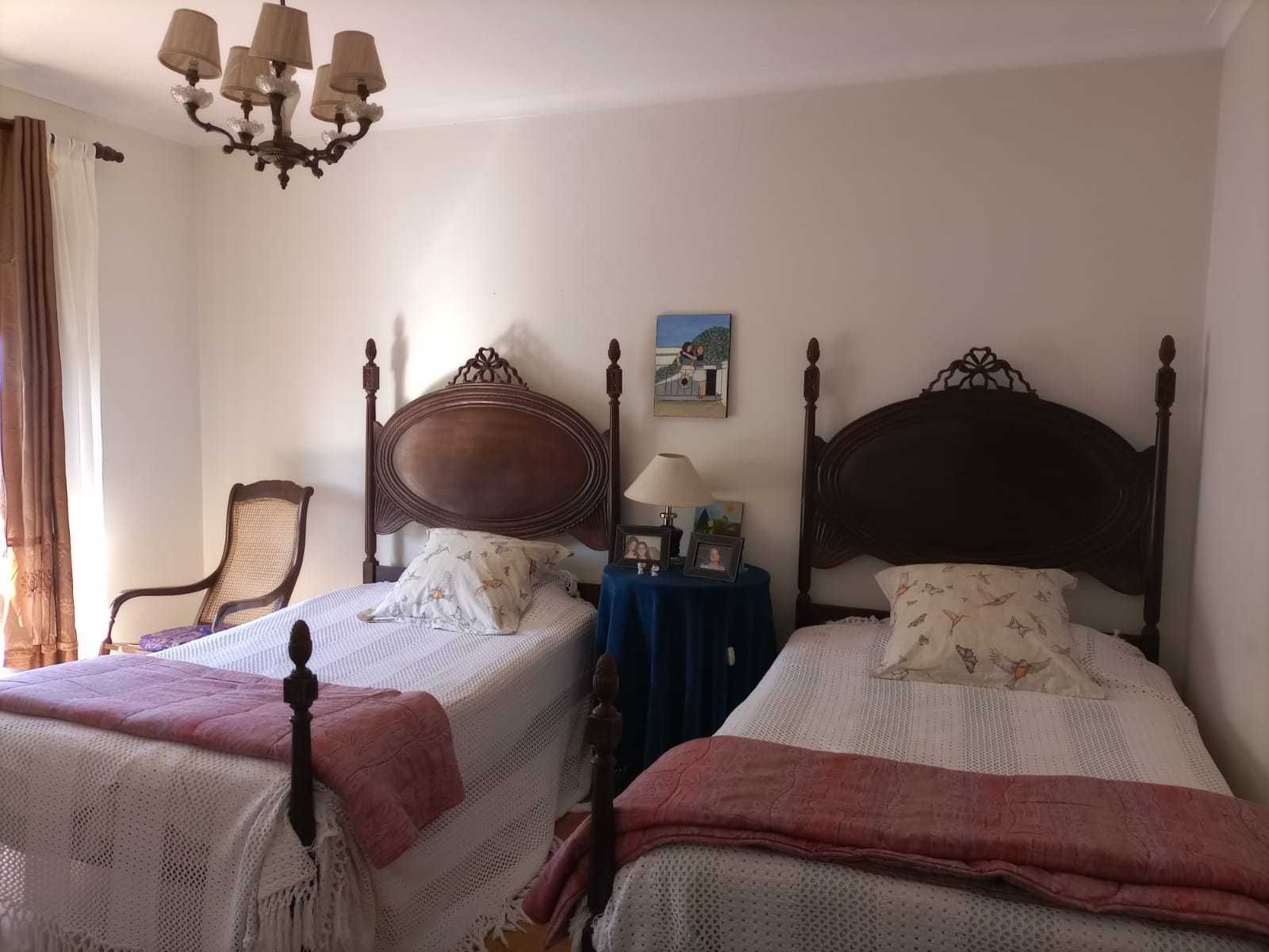 móveis de madeira maciça