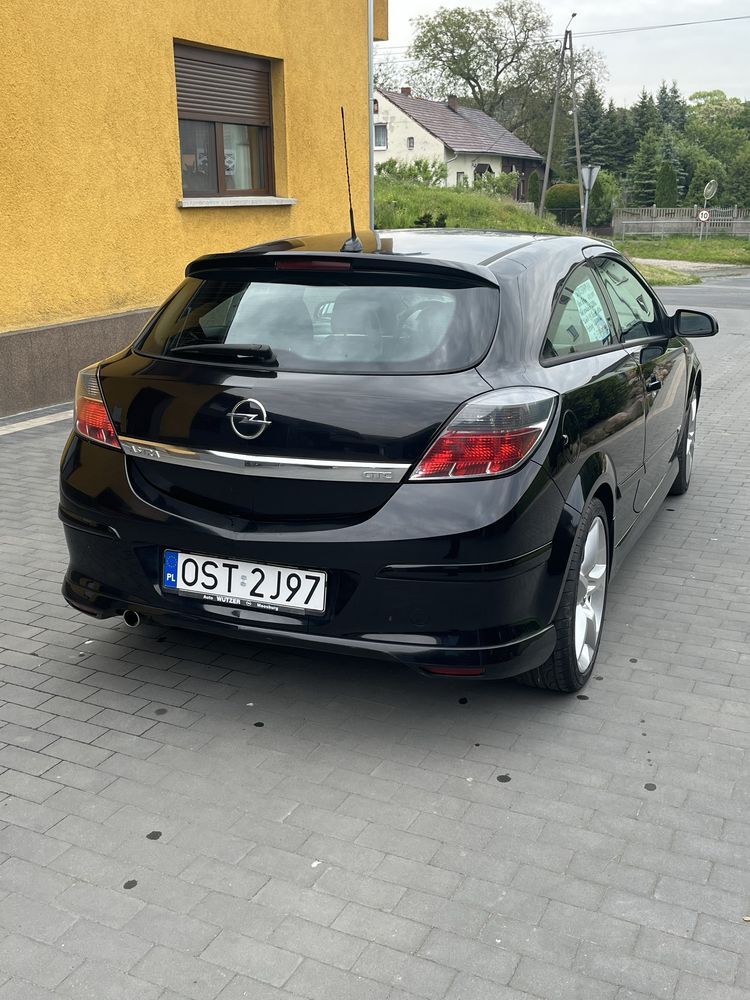 Opel astra h gtc opc