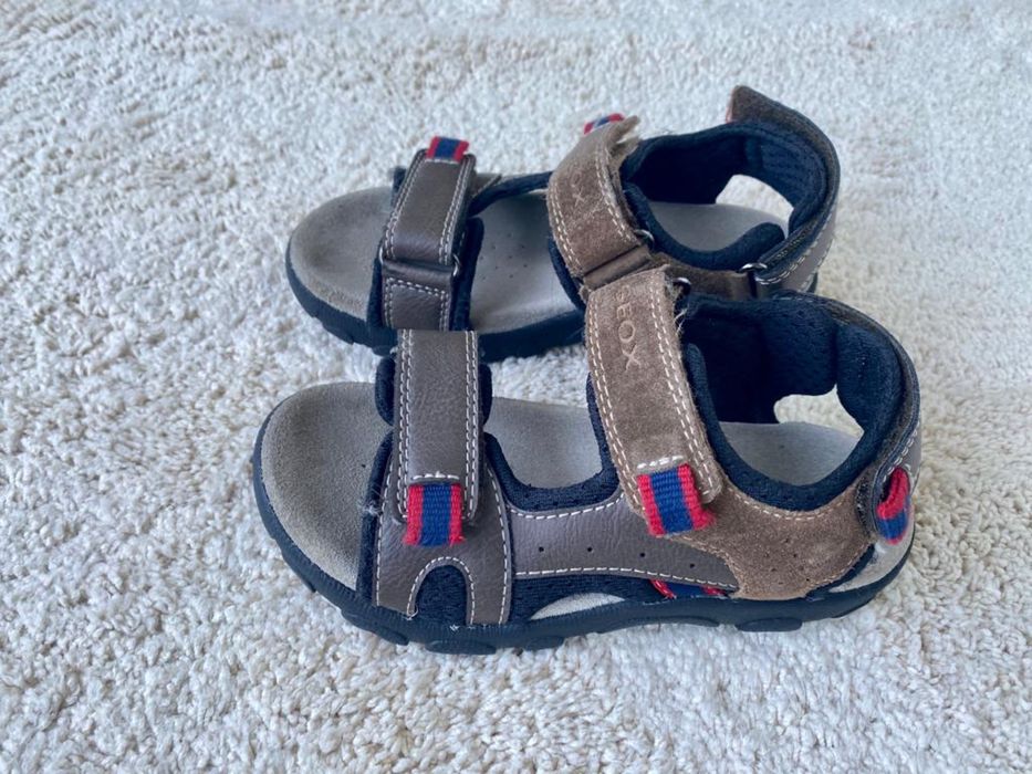 Sandálias Geox criança 28