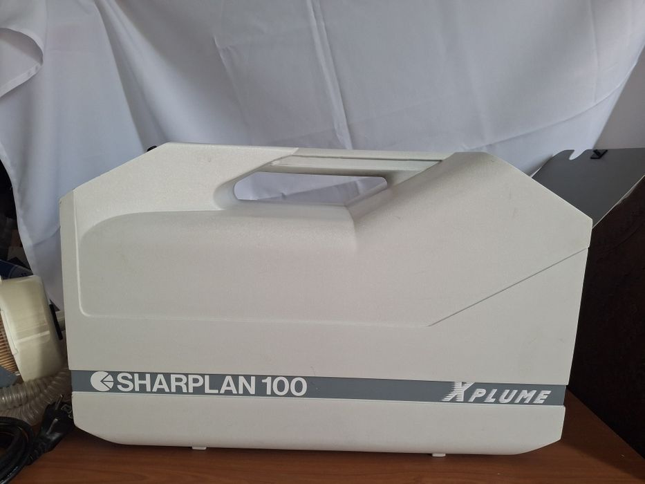 Laser dispositivo na imagem é um evacuador de fumo Sharplan 100 Xplume