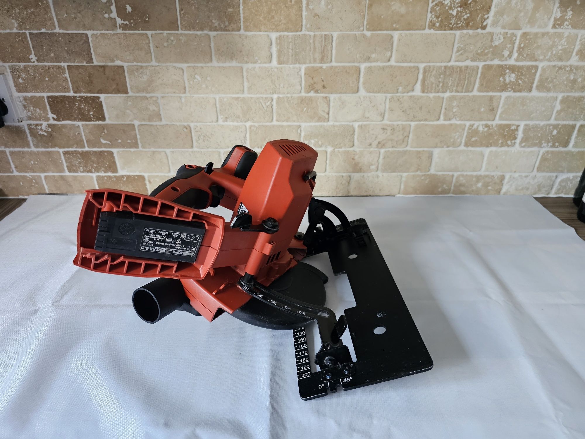 Hilti SCW 22-A akumulatorowa 22V piła tarczowa 165mm