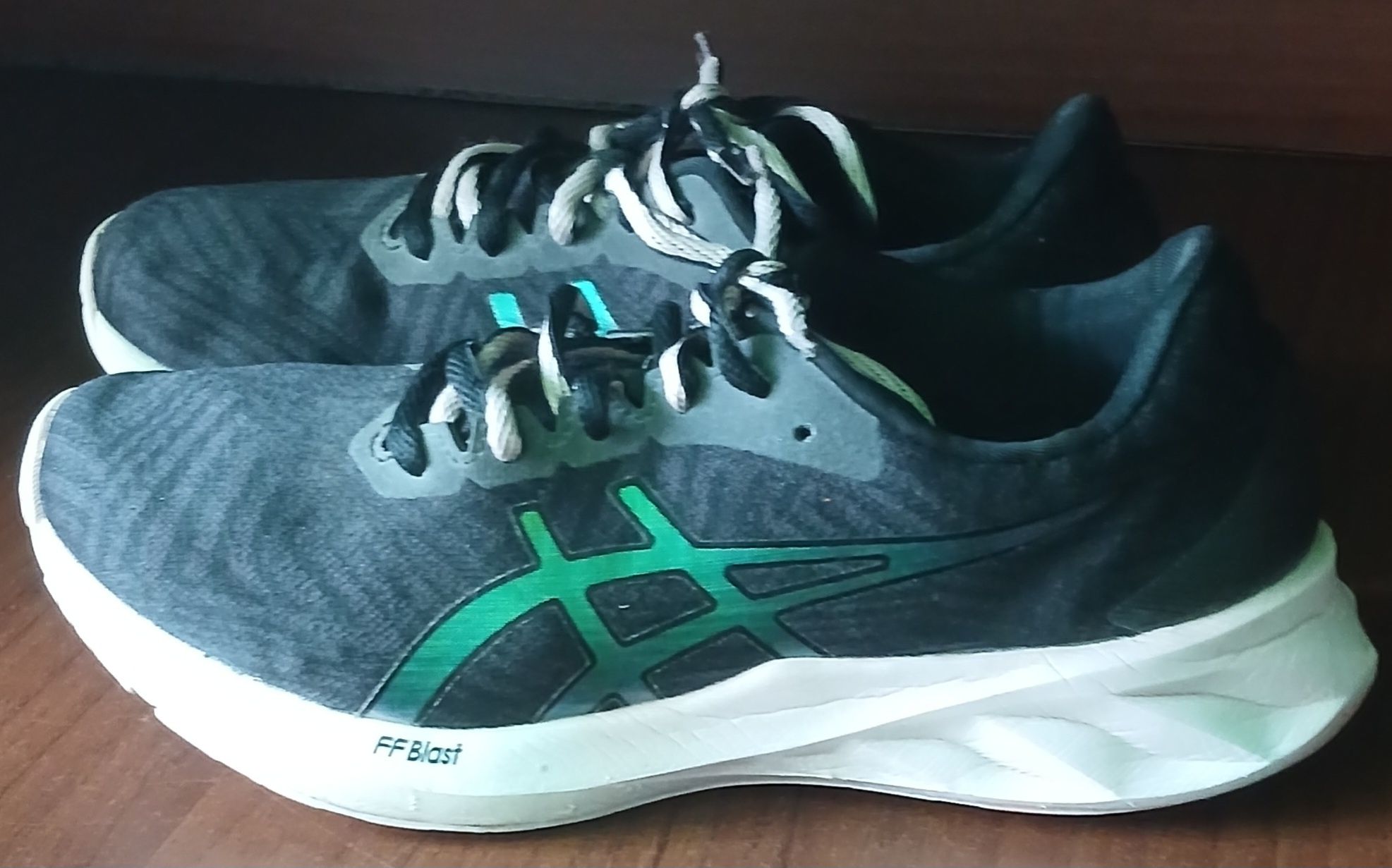Кросівки   Asics