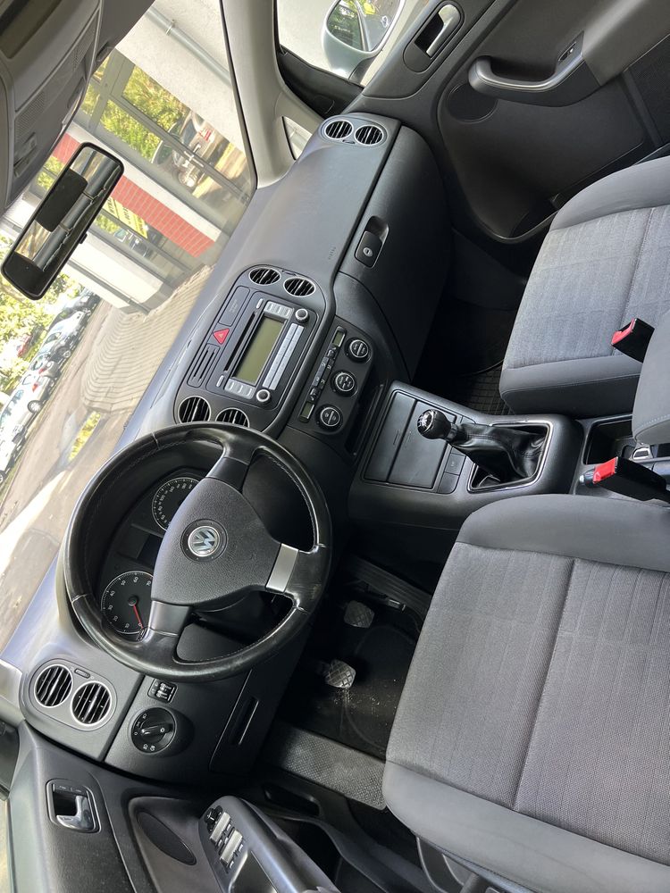 VW Golf 5 Plus 1.6 MPI 102KM 2007R Wersja TOUR PDC HAK Tempomat ISOFIX