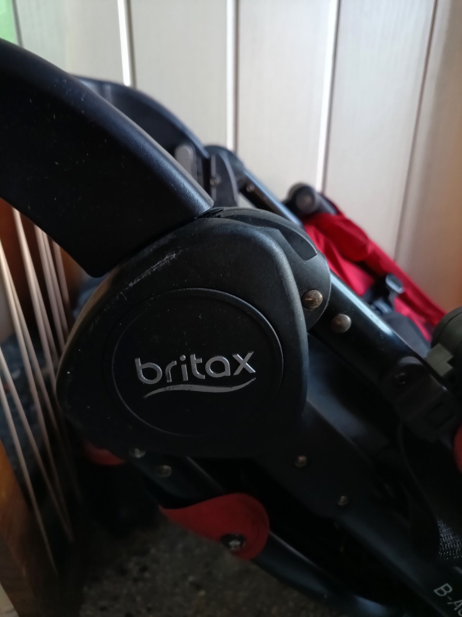 Wózek britax kolor czerwony