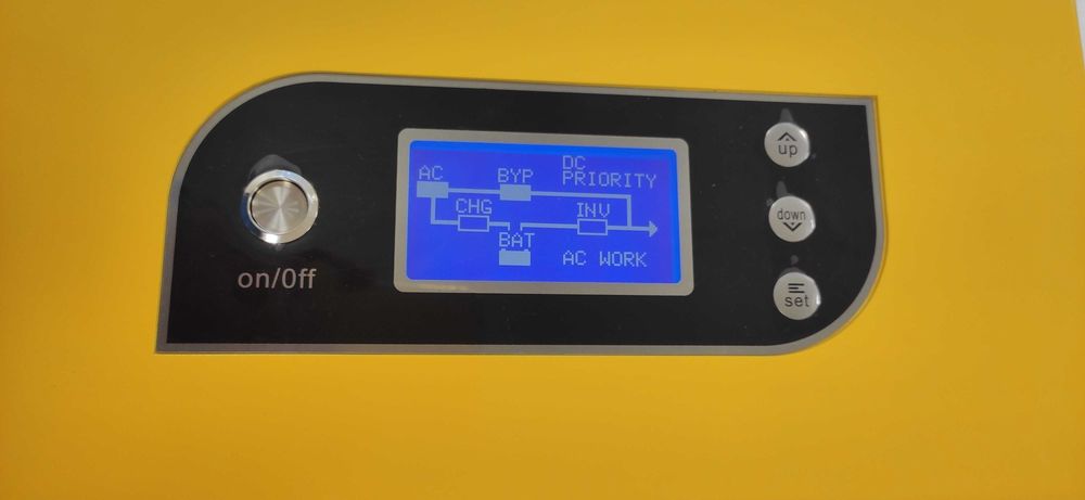 Інвертор гібридний 1кВт 12В низькочастотний