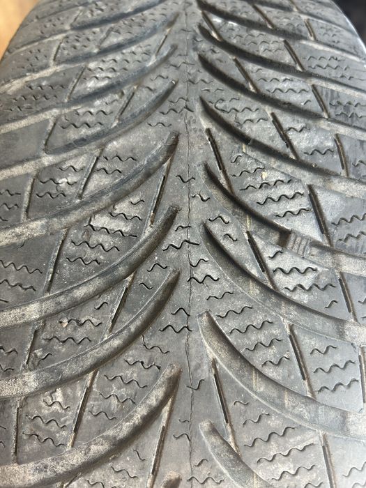 Продам резину Goodyear runflat