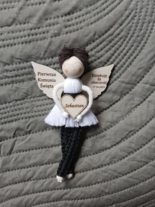 Aniołek magnes na chrzest komunię podziękowanie chłopiec