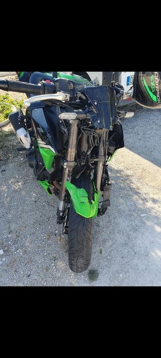 Kawasaki z900 ano2022