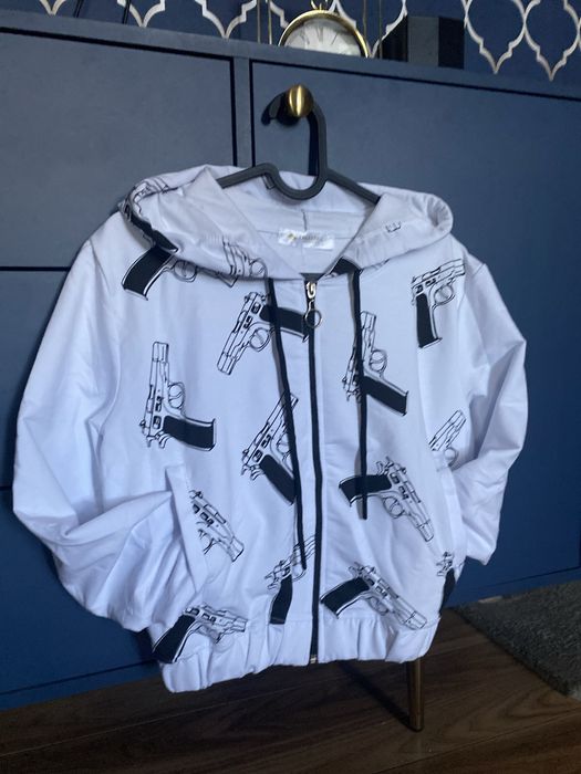 Nowa bluza typu bomberka