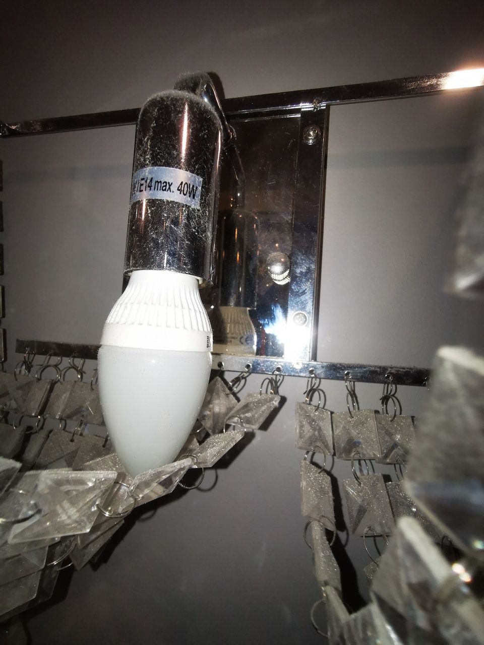 Kinket lampa ścienna