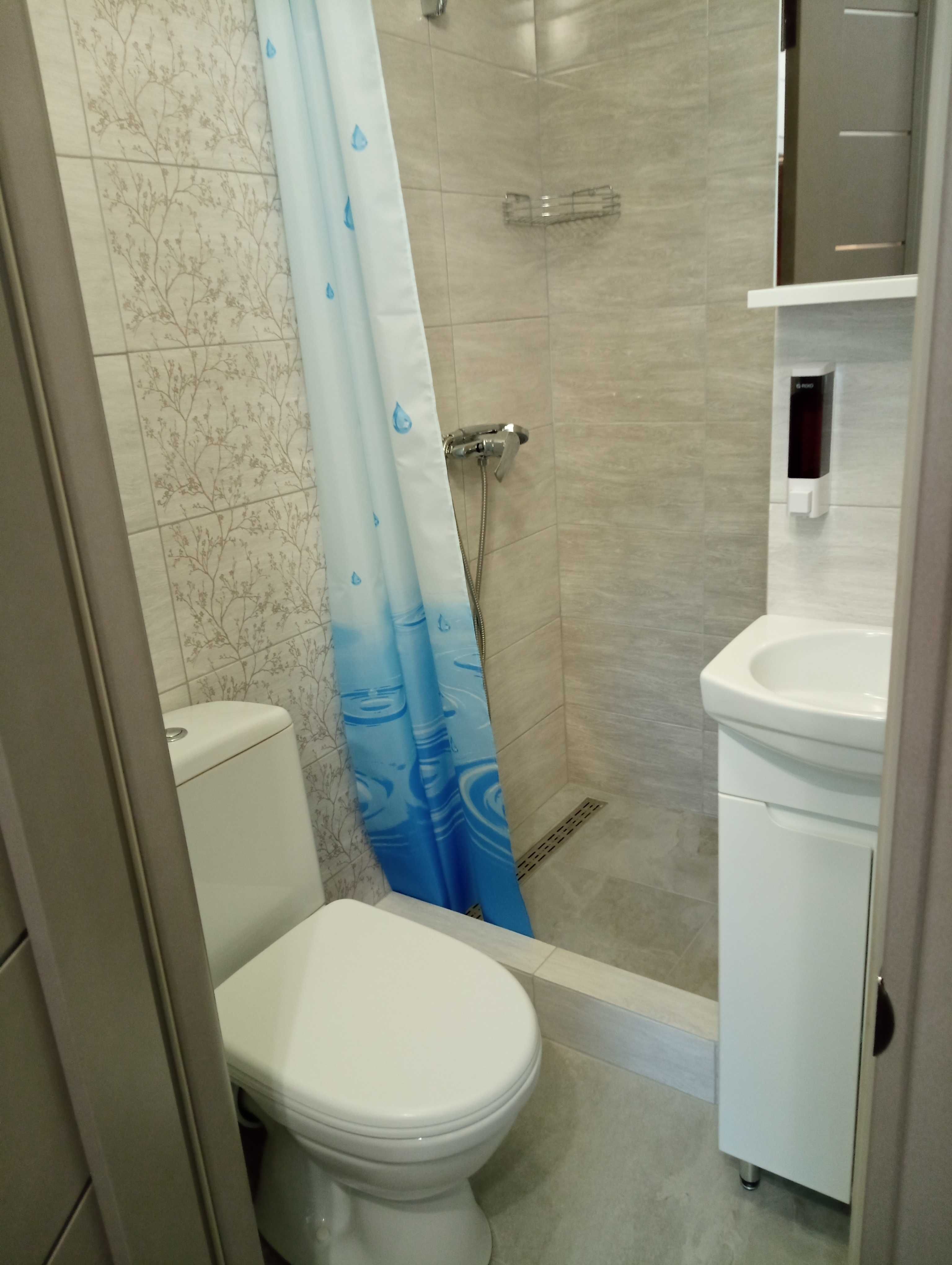 квартира-студія погодинно (площа 10 м2 - 600 грн/доба ). На Волі