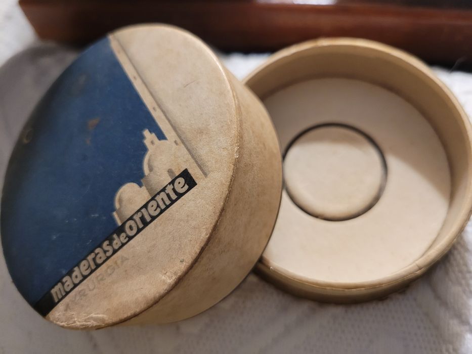 Cx Pó de Arroz, com mais de 60 anos