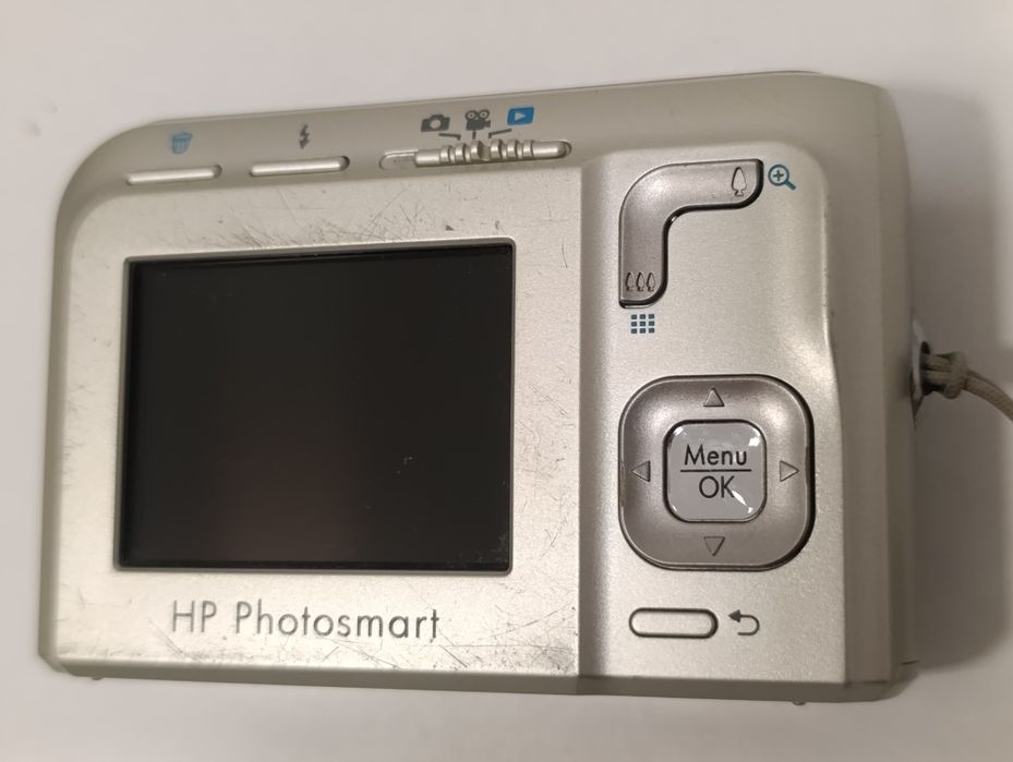 Aparat cyfrowy HP M437 5mpx x3 na baterie vintage y2k retro CCD +karta