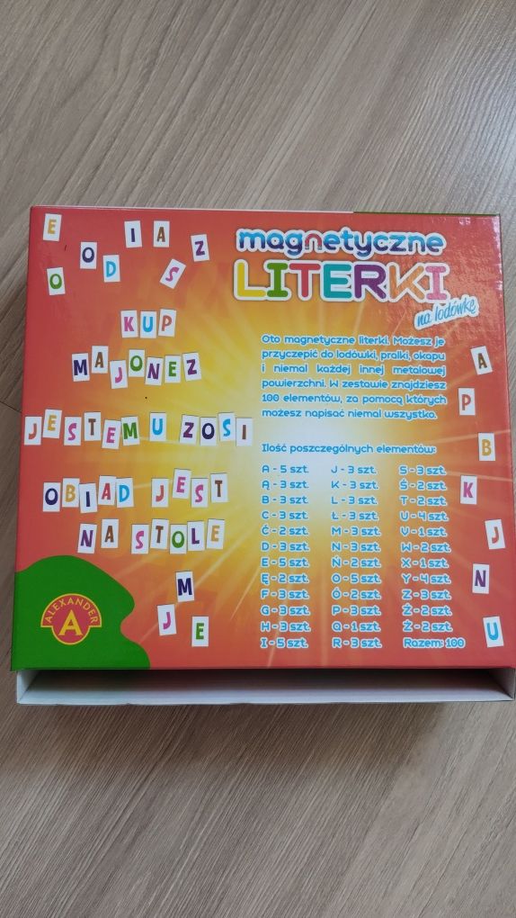 Magnetyczne literki na lodówkę