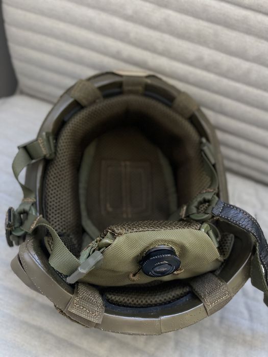 Шолом новий розмір L