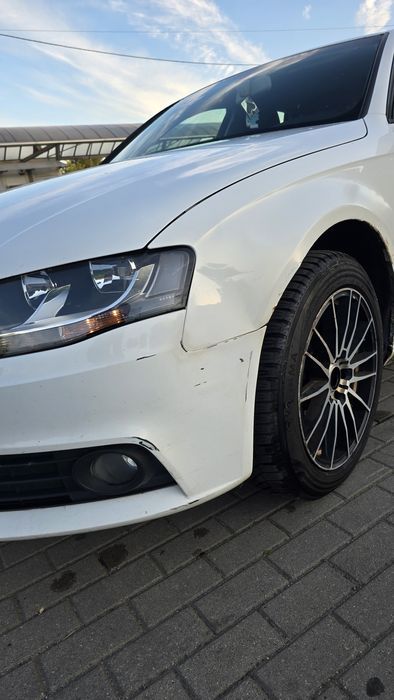 Audi A4 B8 2.0 120KM 2009r